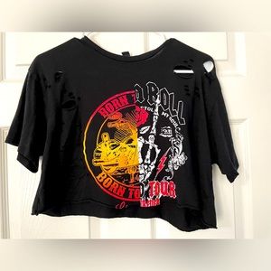 Windsor size medium ripped neck crop top.